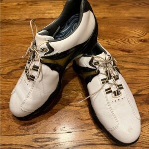 Footjoy Men’s Dryjoys Golf Shoes